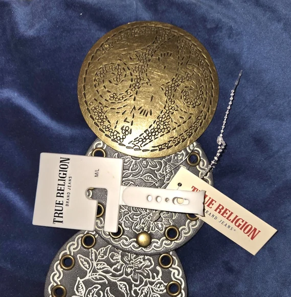 24HR SUPRISE $ True Religion Gold and Silver Belt w Intricate Metalwork M/L Size - Picture 2 of 5